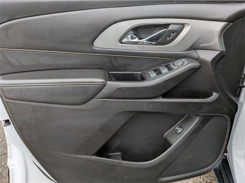 Used 2019 Chevrolet Traverse LT w/ LPO, Floor Liner Package image 13