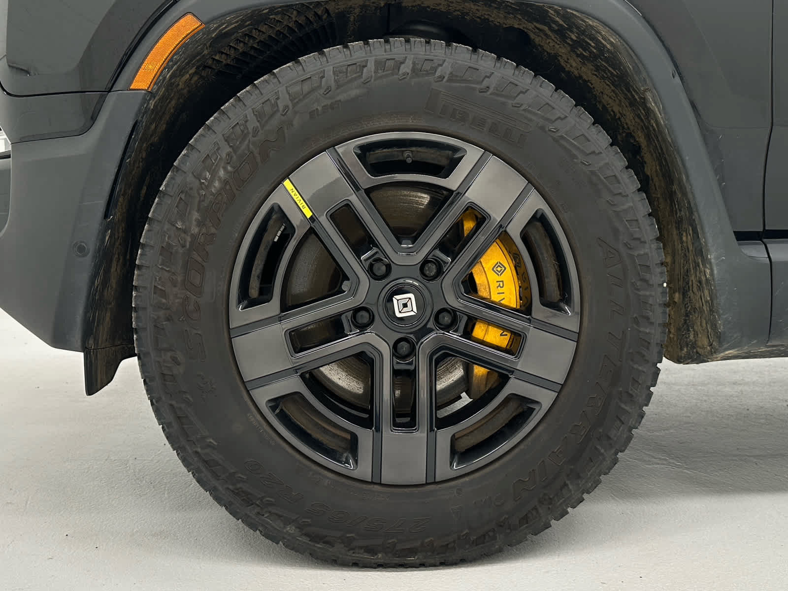 Used 2023 Rivian R1S Adventure Quad AWD/4WD image 9