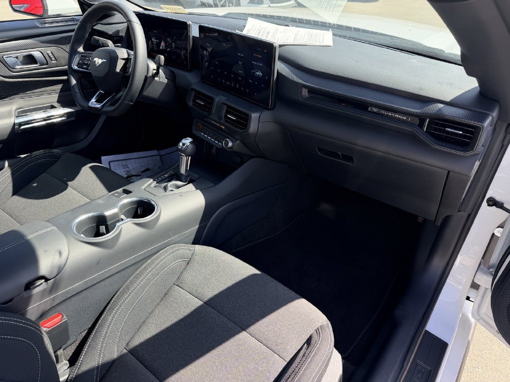 Used 2026 Ford Mustang Coupe RWD image 8