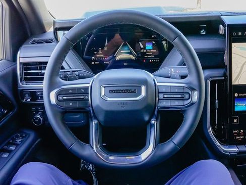 New 2026 GMC Yukon XL Denali image 18