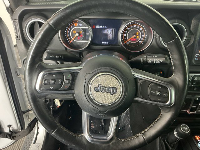 Used 2018 Jeep Wrangler Unlimited Sahara AWD/4WD image 16
