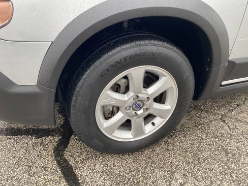 Used 2010 Volvo XC70 3.2 image 10