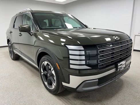 Used 2026 Hyundai Palisade Limited AWD/4WD image 2