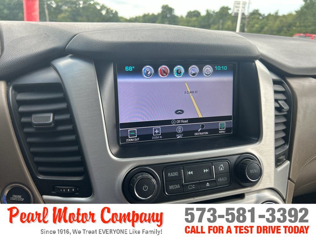 Used 2017 GMC Yukon XL SLT w/ Premium Edition AWD/4WD image 16