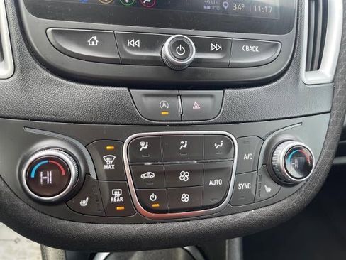 Used 2023 Chevrolet Malibu LT image 14