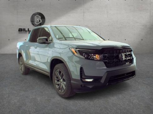 Used 2024 Honda Ridgeline Sport image 2
