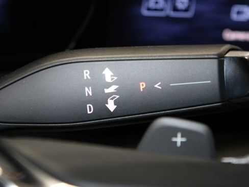 New 2026 Chevrolet Traverse LT w/ Sun and Wheel Package FWD image 37
