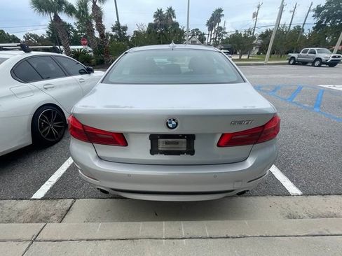 Used 2019 BMW 530i w/ Convenience Package RWD image 4
