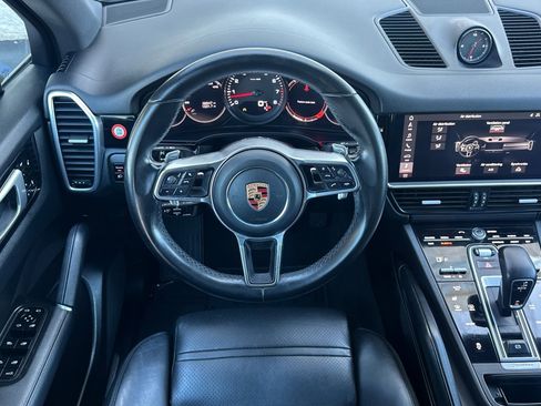 Used 2019 Porsche Cayenne image 13