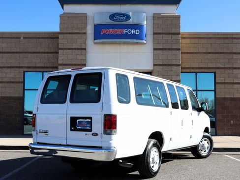 Used 2013 Ford E-350 and Econoline 350 XLT image 6