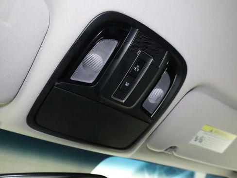 Used 2019 Kia Sorento L image 27