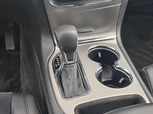 Used 2018 Jeep Grand Cherokee Altitude image 19