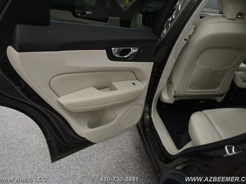 Used 2022 Volvo XC60 T8 Inscription Expression w/ Advanced Package image 35