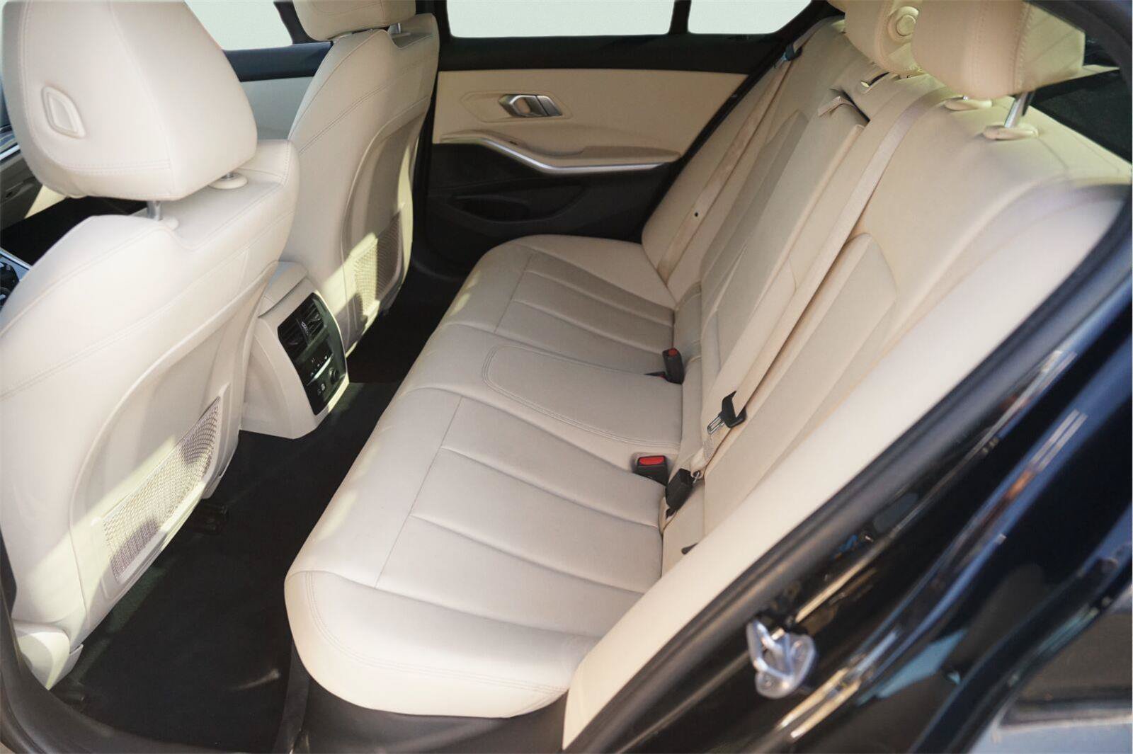 Used 2020 BMW 330i Sedan RWD image 13