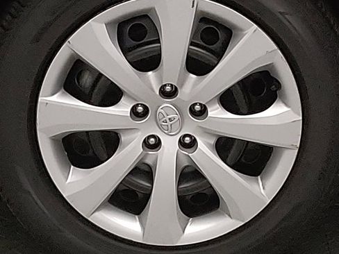Used 2024 Toyota Corolla LE FWD image 31