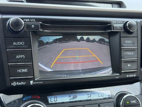 Used 2017 Toyota RAV4 XLE FWD image 18