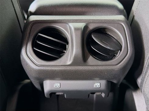 Used 2021 Jeep Wrangler Unlimited Sport AWD/4WD image 28