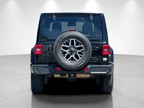 Used 2024 Jeep Wrangler Unlimited Sahara AWD/4WD image 5