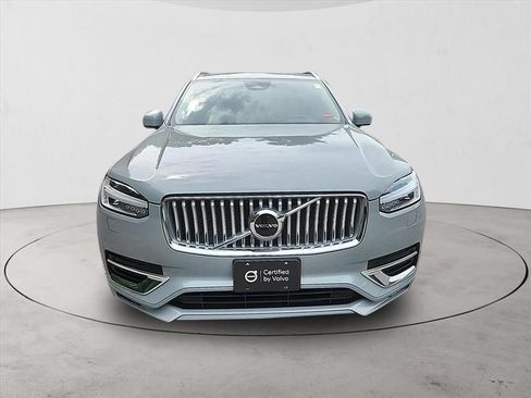 Certified 2025 Volvo XC90 B5 Core w/ Climate Package AWD/4WD image 8