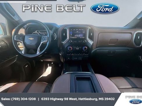 Used 2022 Chevrolet Silverado 1500 High Country w/ Technology Package image 14