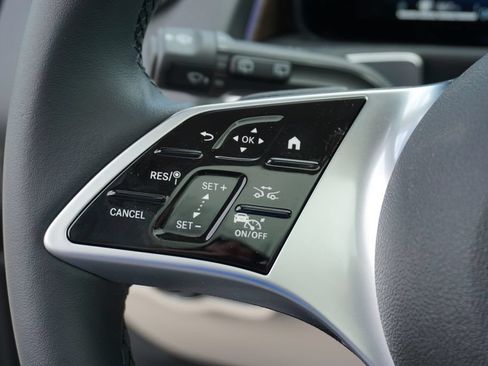 Used 2025 Mercedes-Benz GLB 250 image 22