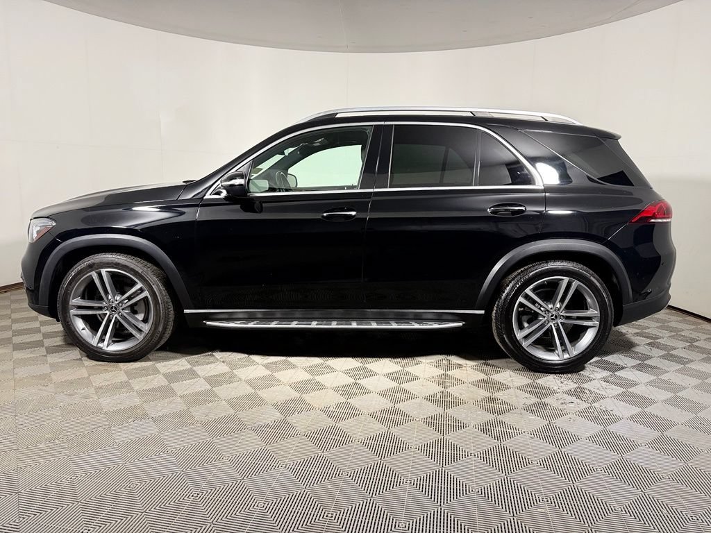 Used 2021 Mercedes-Benz GLE 350 w/ Premium Package image 3