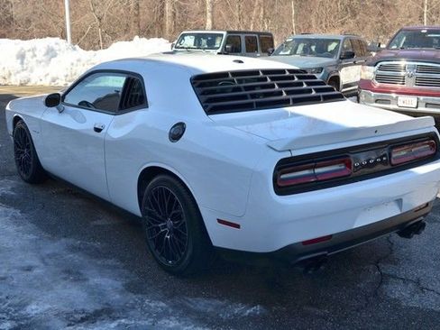 Used 2022 Dodge Challenger R/T image 6