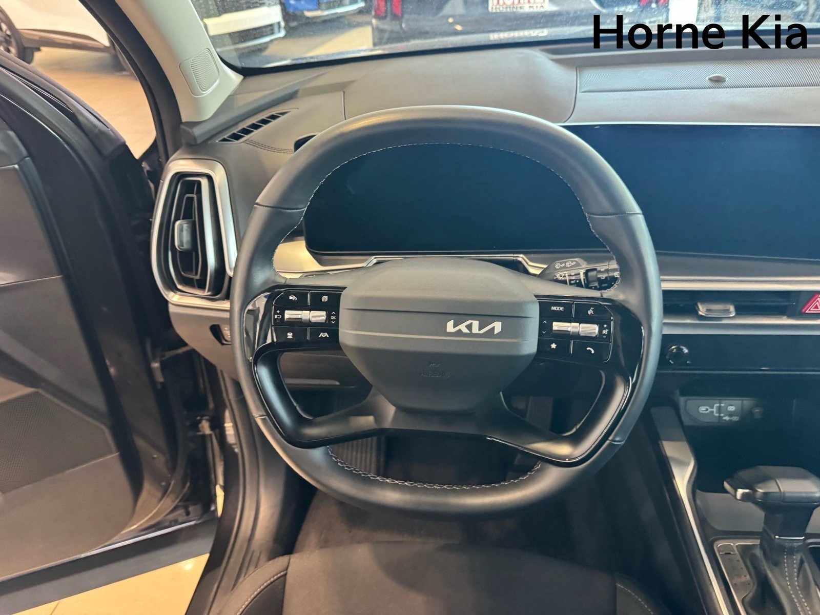 New 2026 Kia Sorento LX FWD image 14