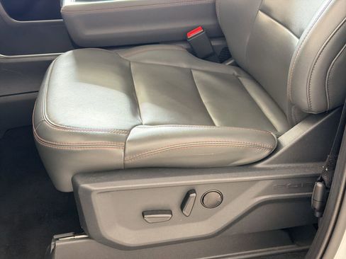 Used 2025 Ford Expedition Max Active image 14