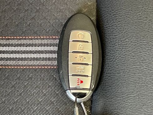 Used 2025 Nissan Altima 2.5 SR image 25