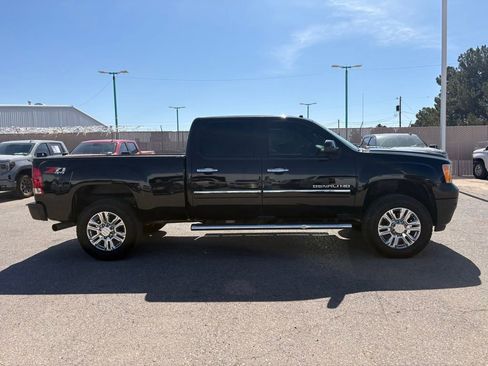 Used 2013 GMC Sierra 2500 Denali w/ Suspension Package, Off-Road AWD/4WD image 5