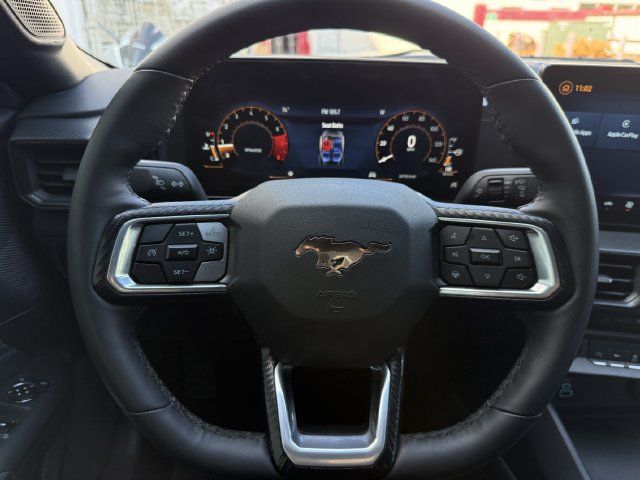 Used 2025 Ford Mustang Coupe RWD image 11