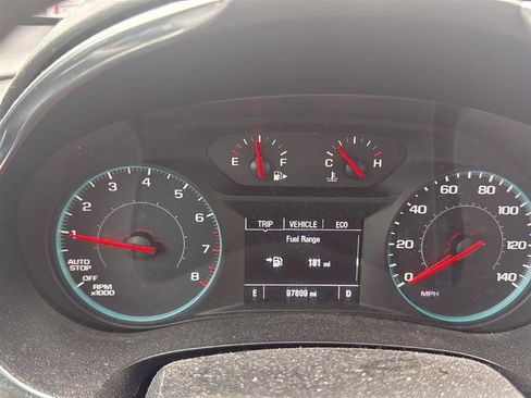 Used 2020 Chevrolet Malibu LT FWD image 12