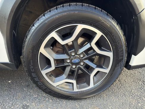 Used 2016 Subaru Crosstrek 2.0i Premium image 9