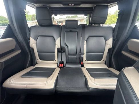 Used 2023 Ford Bronco Wildtrak AWD/4WD image 6