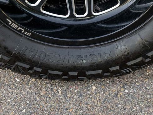 Used 2015 Ford F250 Platinum w/ FX4 Off-Road Package image 10