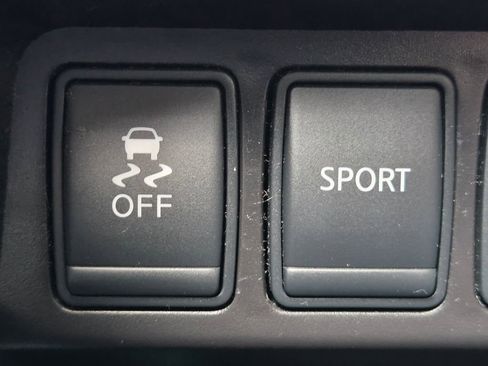 Used 2016 Nissan Rogue SL image 15