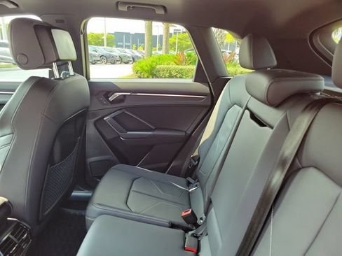 Used 2025 Audi Q3 2.0T Premium w/ Convenience Package AWD/4WD image 9