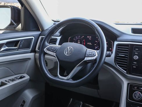 Used 2022 Volkswagen Atlas SE image 16