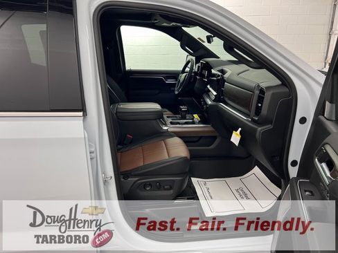 New 2026 Chevrolet Silverado 1500 High Country w/ High Country Premium Package image 38