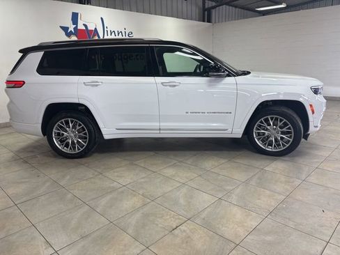 Used 2023 Jeep Grand Cherokee L Summit w/ Luxury Tech Group V RWD image 7