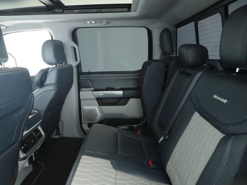 Used 2024 Ford F250 Limited w/ FX4 Off-Road Package image 17