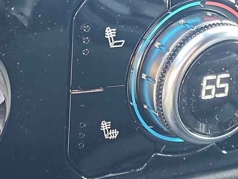 Used 2024 GMC Sierra 1500 Elevation image 8