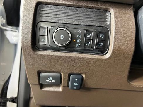 Used 2025 Ford F250 King Ranch AWD/4WD image 18