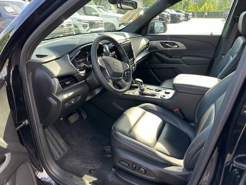 Used 2024 Chevrolet Traverse LT AWD/4WD image 11