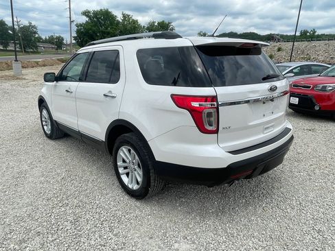 Used 2014 Ford Explorer XLT w/ Equipment Group 202A AWD/4WD image 3