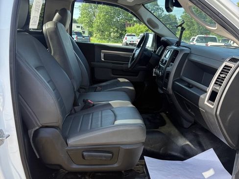 Used 2018 RAM 1500 Express RWD image 10