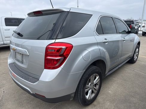Used 2017 Chevrolet Equinox LS image 8