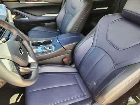 Certified 2026 INFINITI QX60 Sport w/ Dark Cargo Package AWD/4WD image 11
