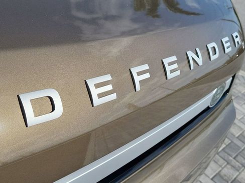 New 2025 Land Rover Defender 110 S AWD/4WD image 9